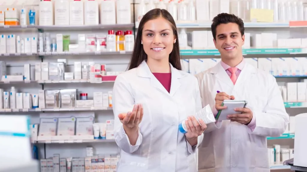 Becoming a Pharmacy Technician