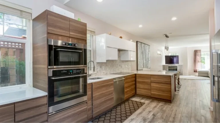 Kitchen Cabinet