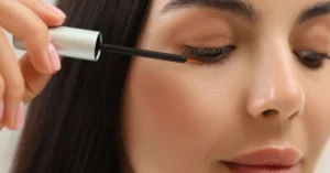 An eyelash serum is a cosmetic product designed to promote the growth, strength, and thickness of natural eyelashes.