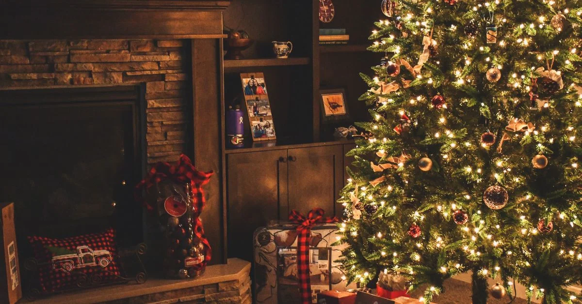 In an era where tradition merges with artistry, the glass Christmas tree stands as a brilliant symbol of craftsmanship, nostalgia, and contemporary design.